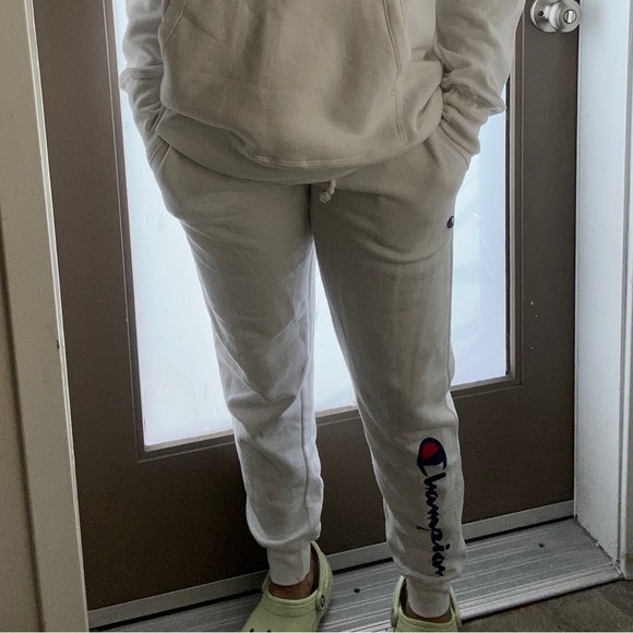 White Champion Sweatsuit - Picture 2 of 2